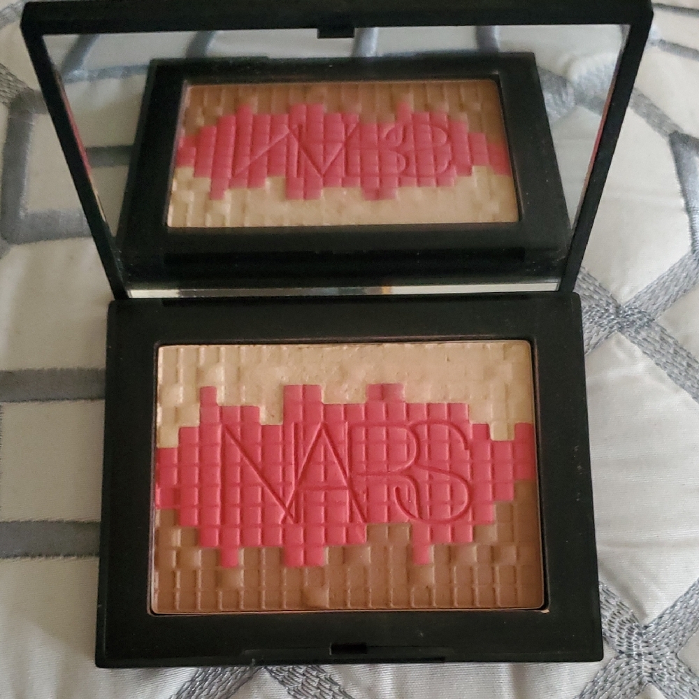 BNNB NARS FireClay Blush Palette with Pink and Brown Hues